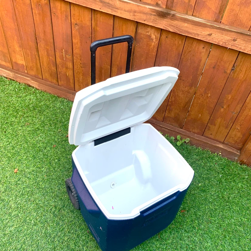 Coleman Rolling Cooler with Wheels Handle Large Camping Coolers - photo 3