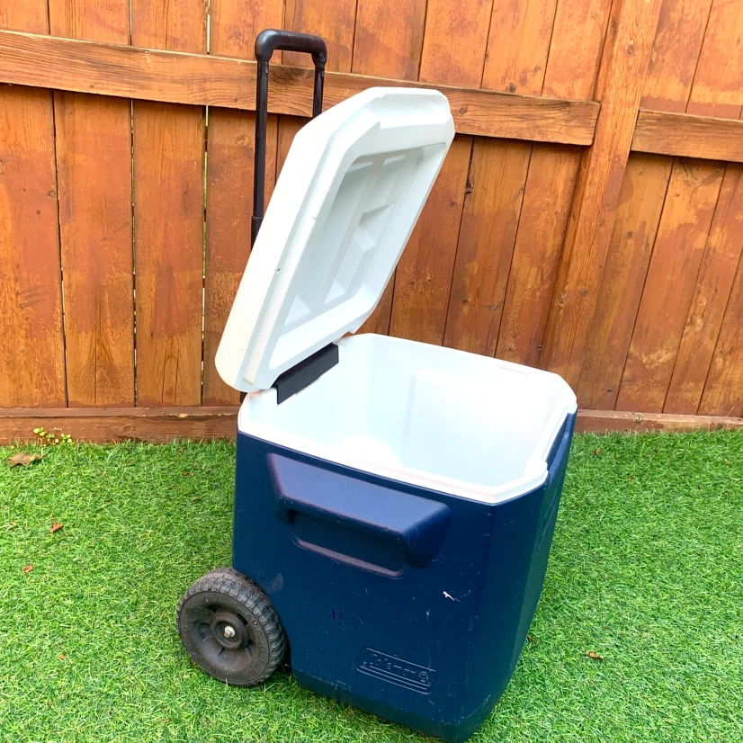 Coleman Rolling Cooler with Wheels Handle Large Camping Coolers - photo 4