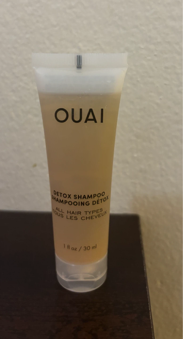 NEW-OUAI Detox Shampoo 1 fl oz / 30ml