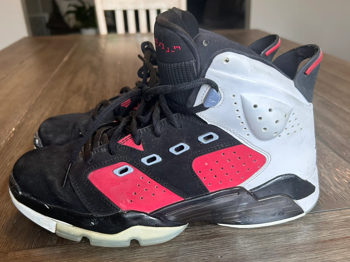 Nike Jordan 6 Retro