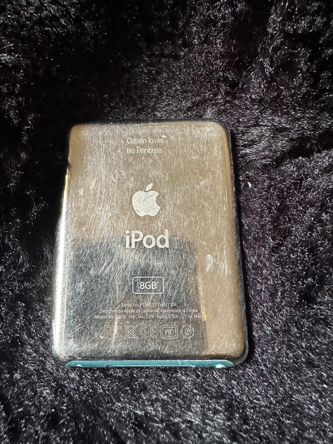 Apple iPod Classic 8GB Blue - Discounted Price - No Charger - photo 3