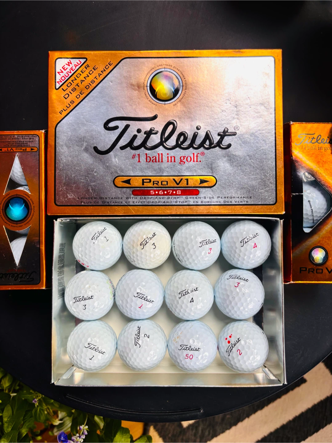 Titleist Pro V1 Golf Balls (18 mixed pro v1 x and pro v1 ) - photo 2