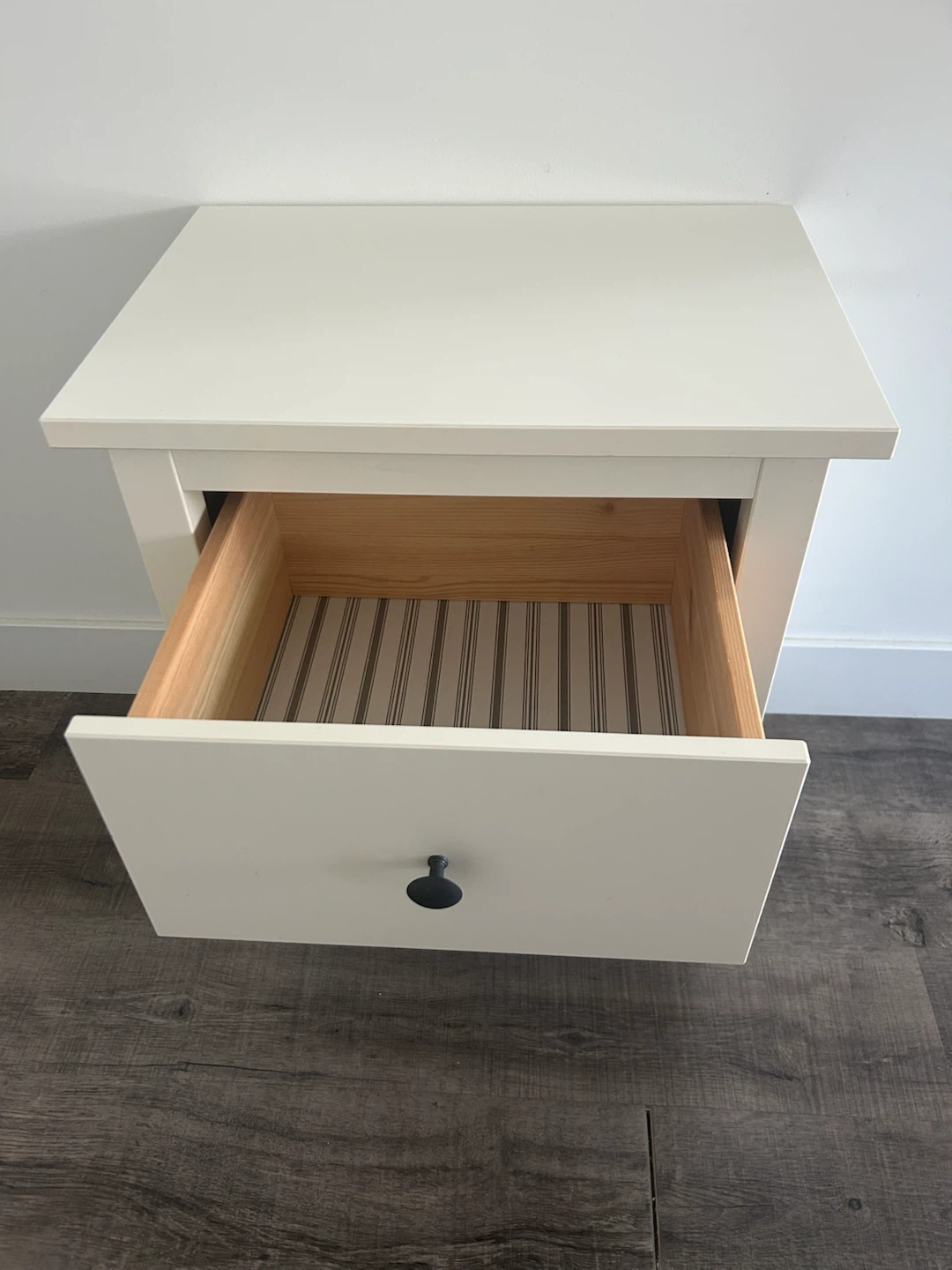 IKEA HEMNES white nightstand with 2 drawers - photo 2