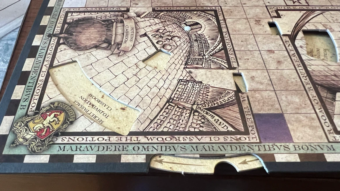 Clue: Wizarding World Harry Potter Edition Board Game - photo 5