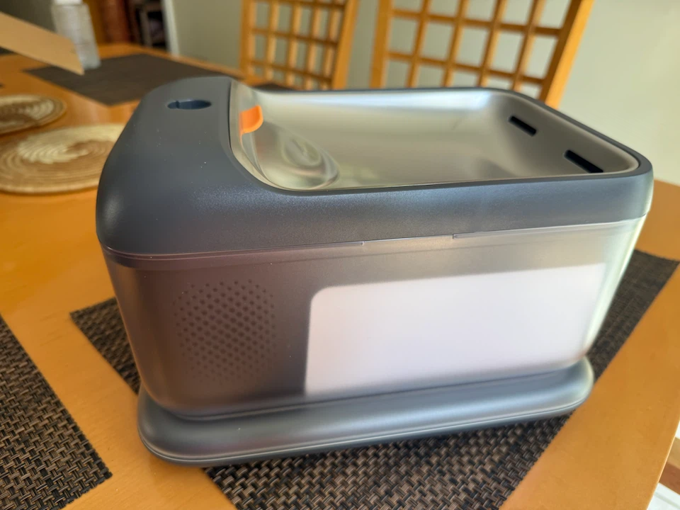 BNIB Automatic PET water fountain