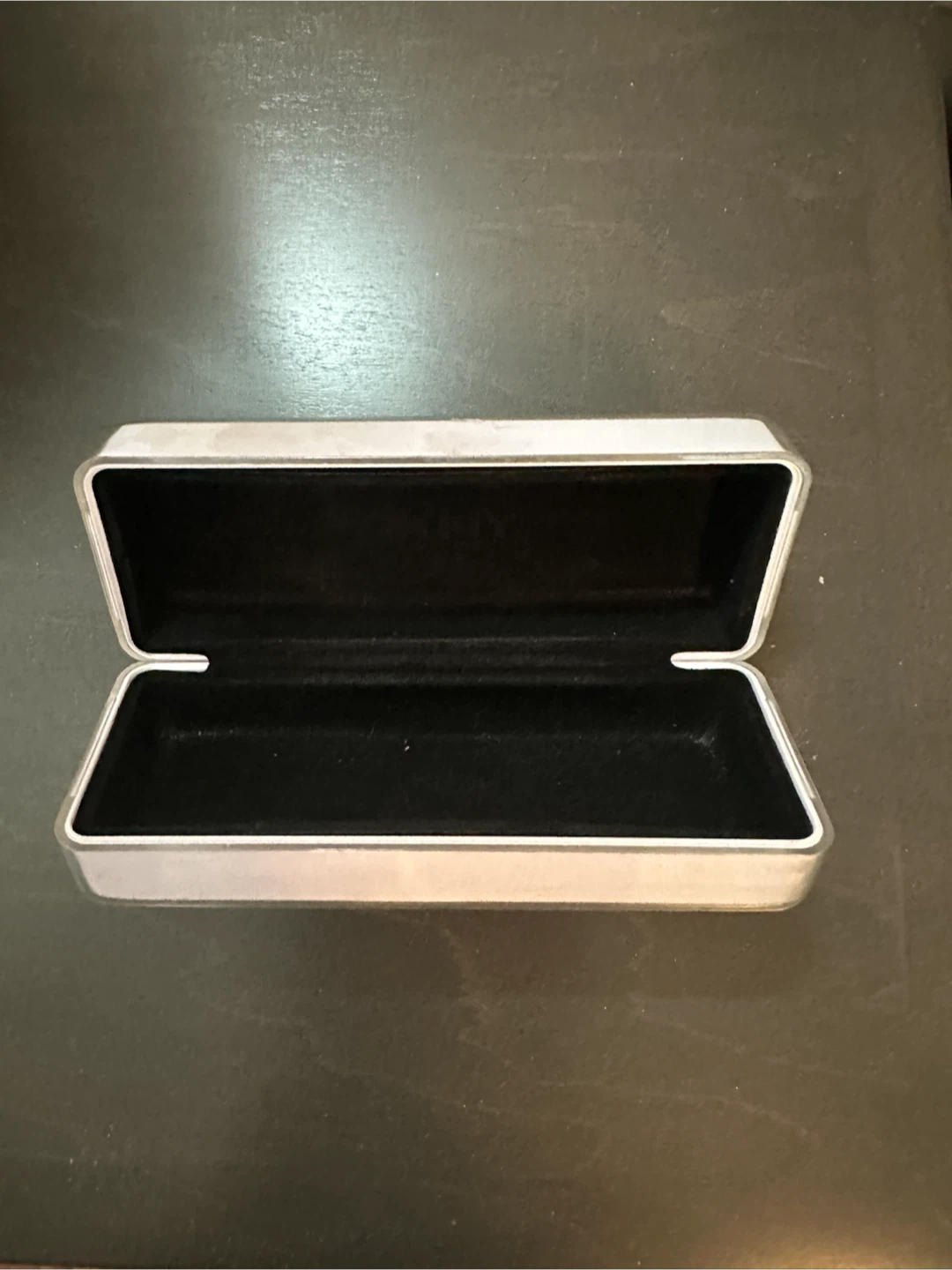 DKNY Hard Shell Glasses Case - photo 2