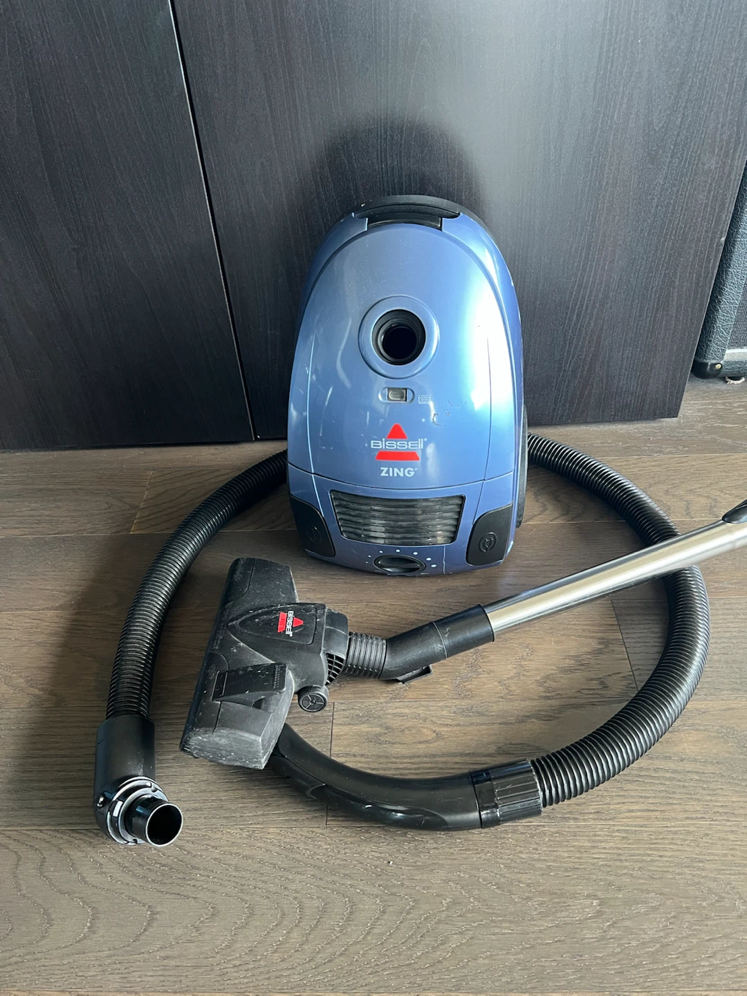 Bissell Zing bagged canister vacuum