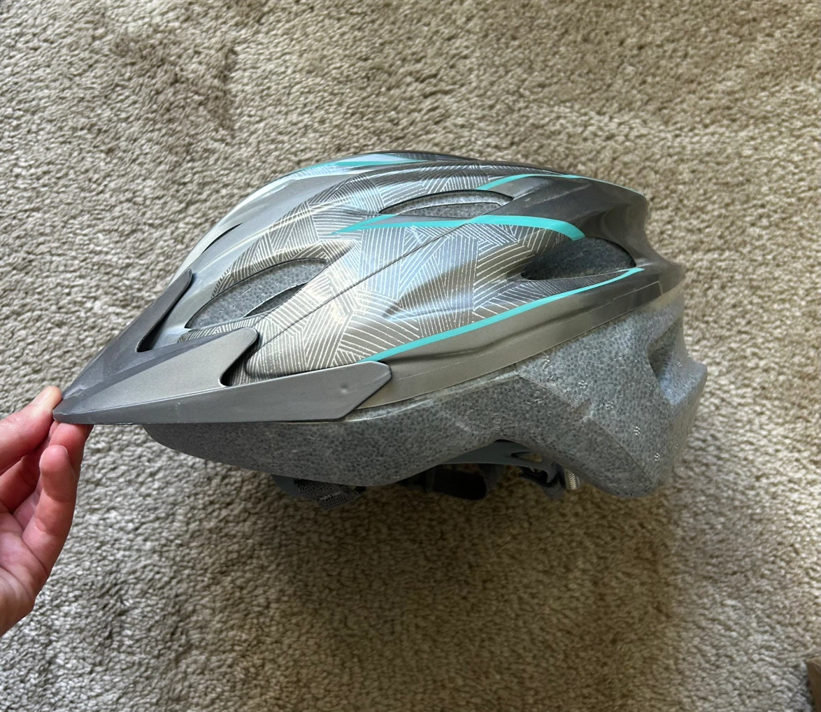 Bell Bicycle Helmet - Women’s small - photo 3