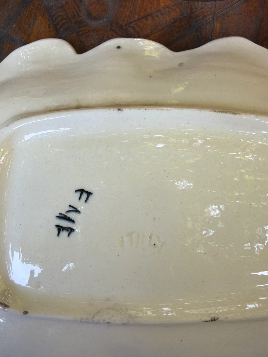 Vintage Hand-Painted Floral Ceramic Dish from Italy - photo 4