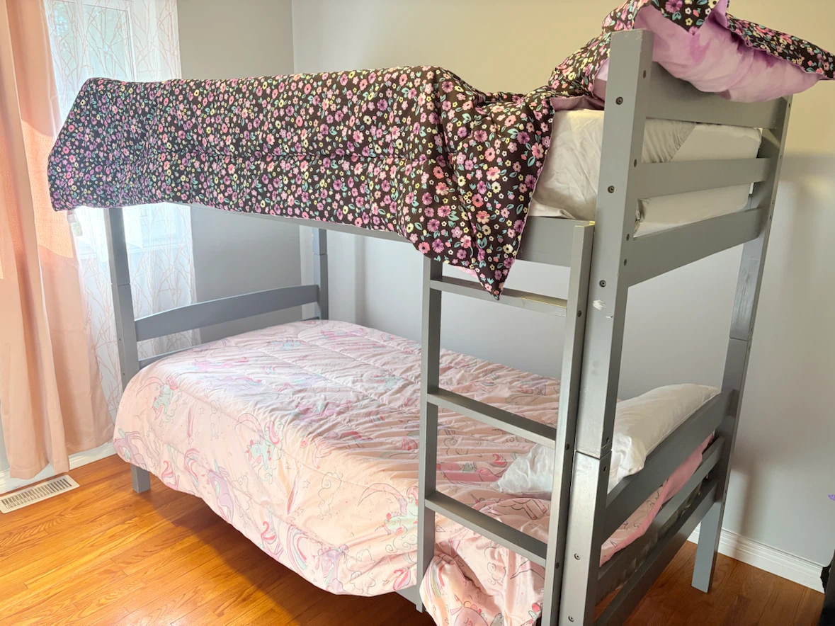 Bunkbed with bamboo mattress