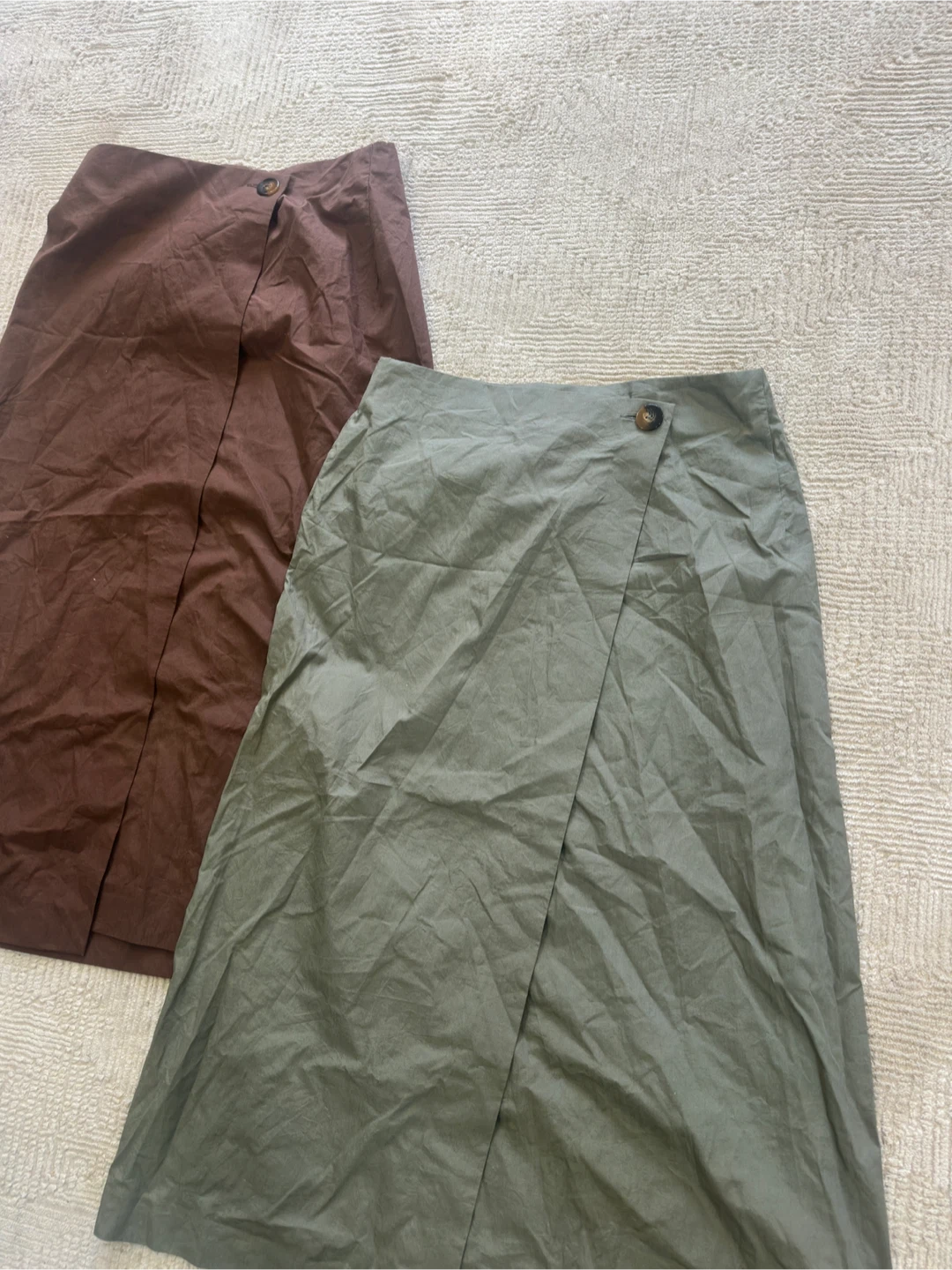Bundle deal 🤍Abercrombie & Fitch Skirts - photo 2