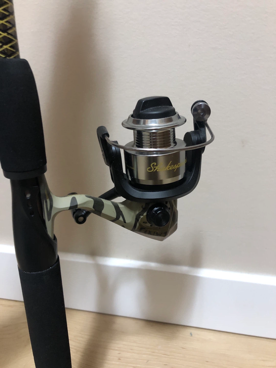Ugly stick CAMO fishing rod