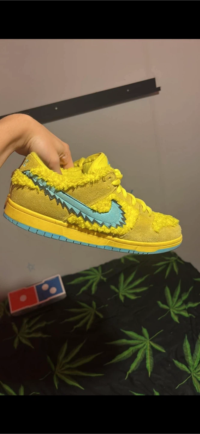 Nike SB Dunk Low Grateful Dead Bears Yellow Fuzzy - photo 5