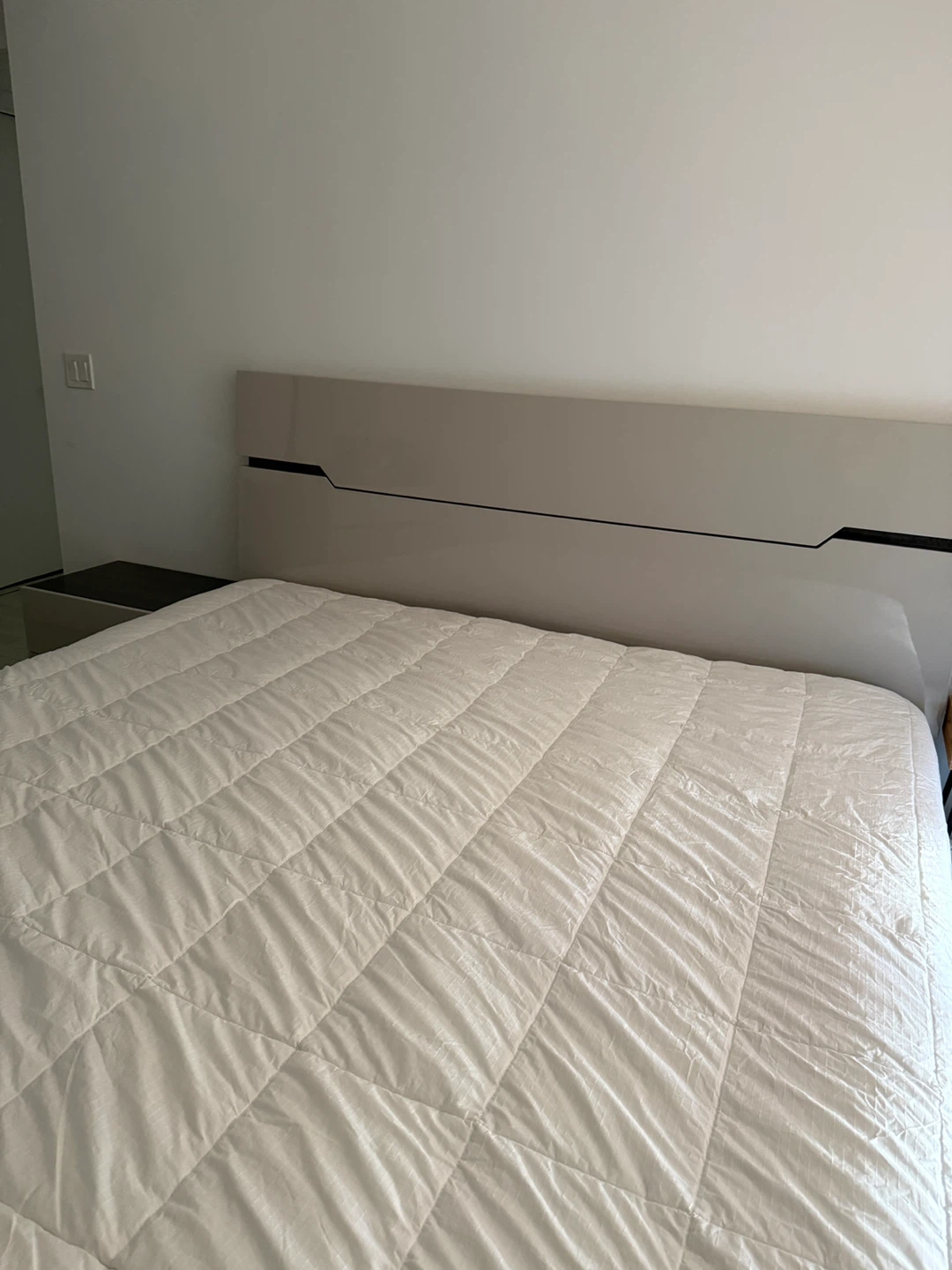 Modern King bed and mattress + Two-Drawer Nightstand - photo 2