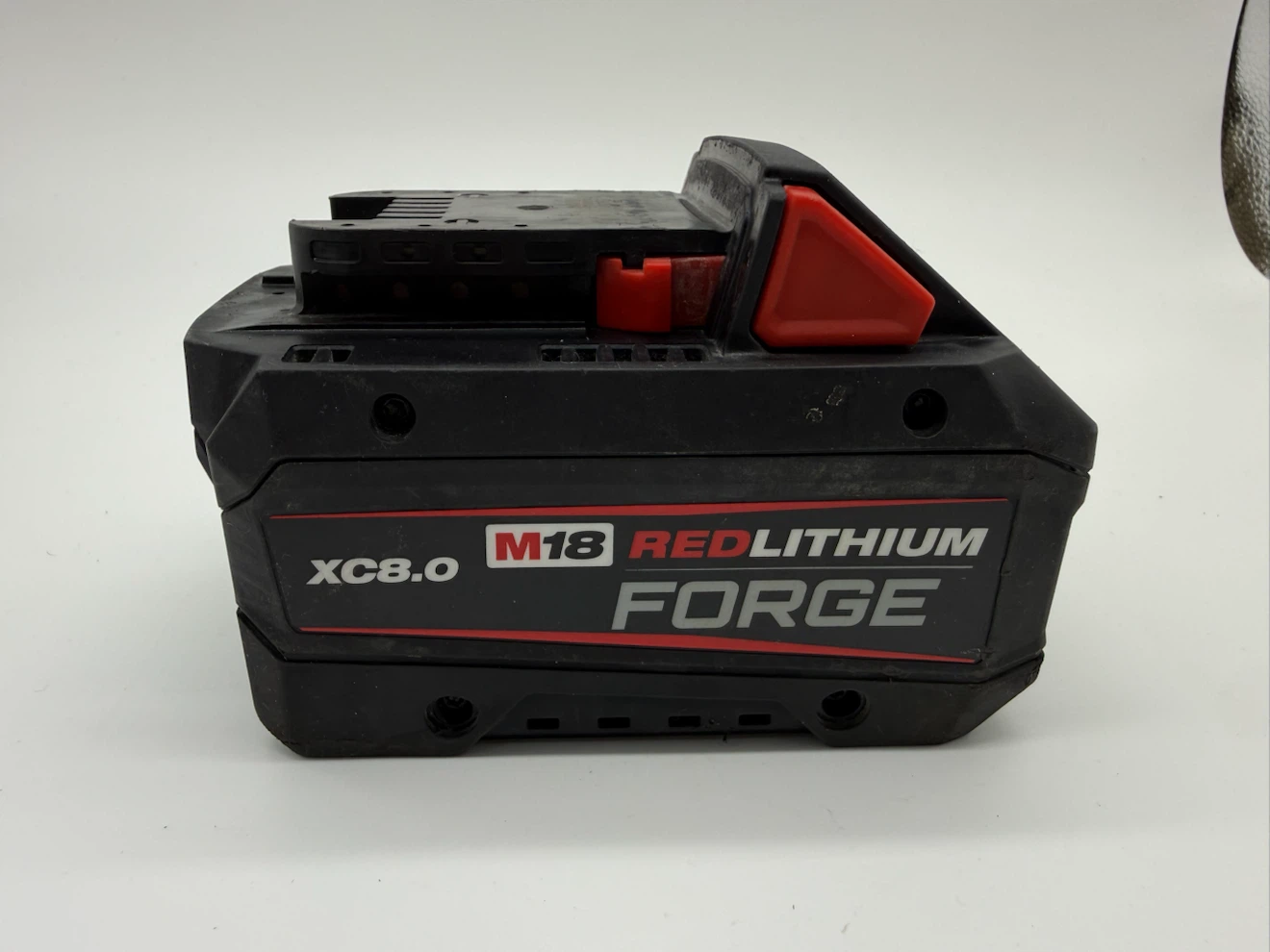 Milwaukee 18V M18 (XC) 8.0 Ah REDLITHIUM FORGE Battery - photo 3
