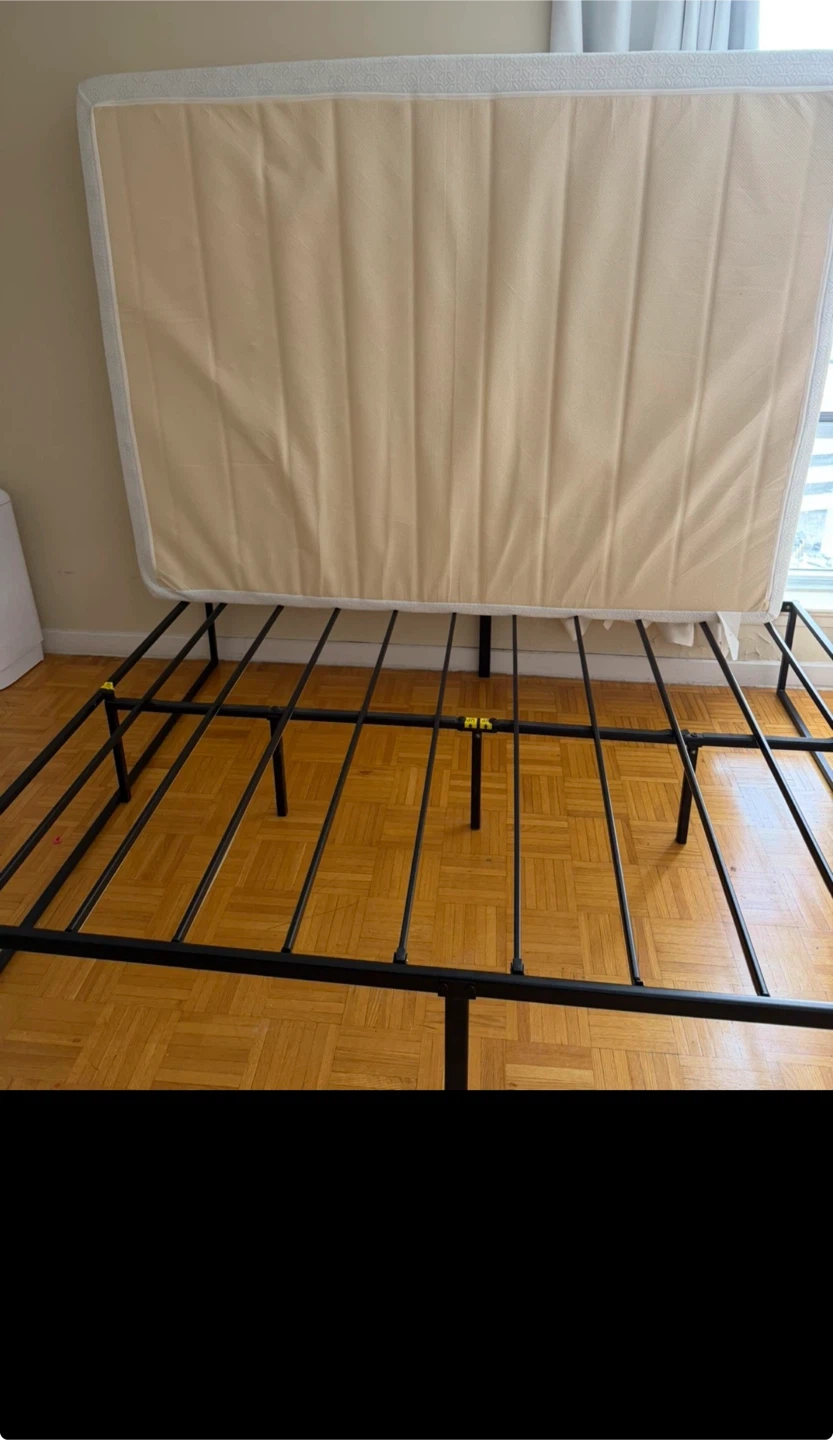 Zinus Queen Bed Frame - photo 4