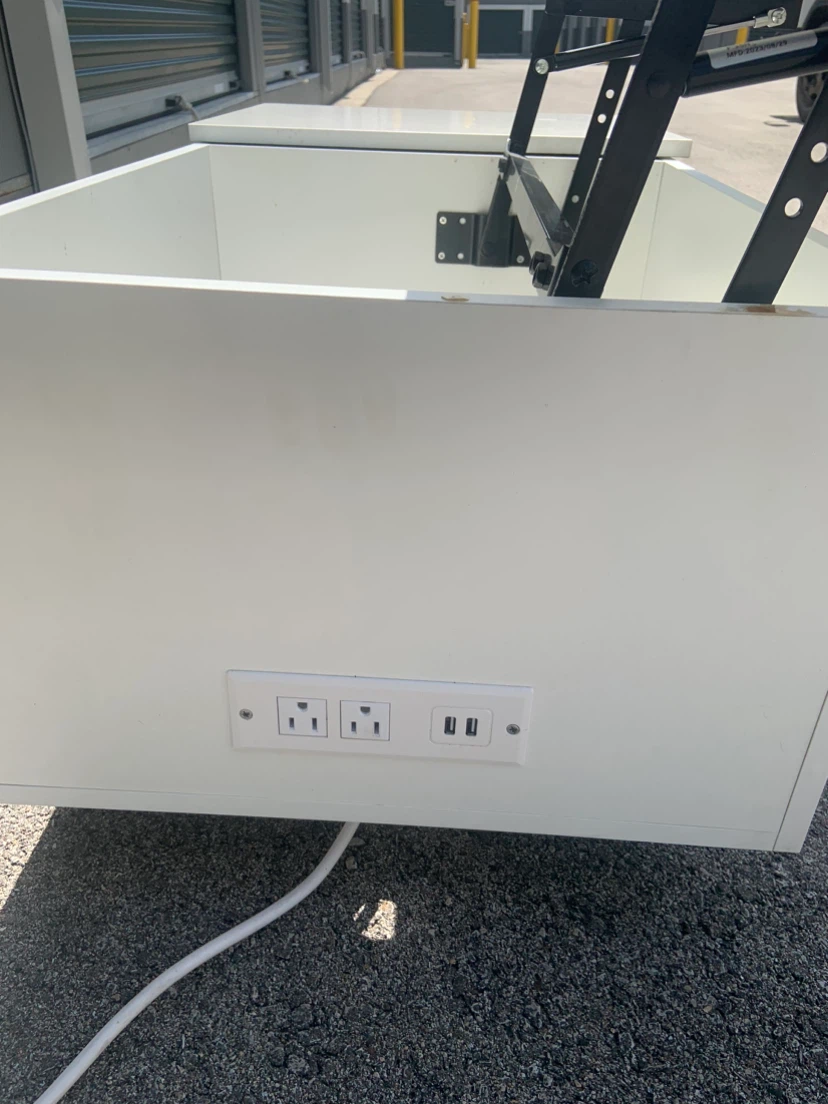 White Lift Top Coffee Table with Outlets - photo 4
