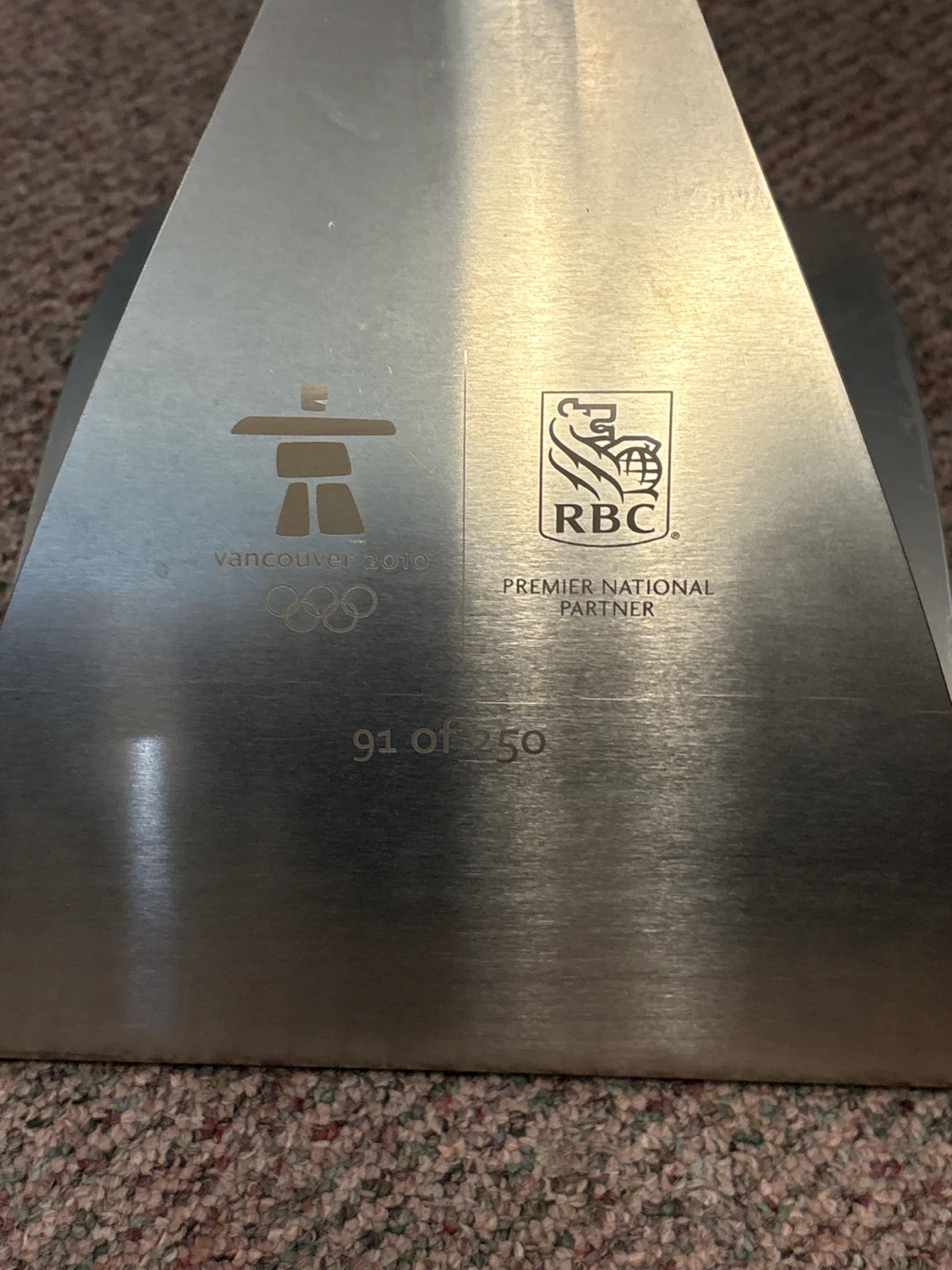 Vancouver 2010 Olympic Torch - photo 2