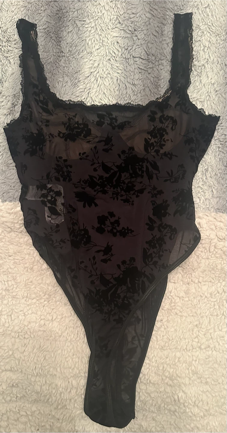 Black Floral Lace Bodysuit - photo 5