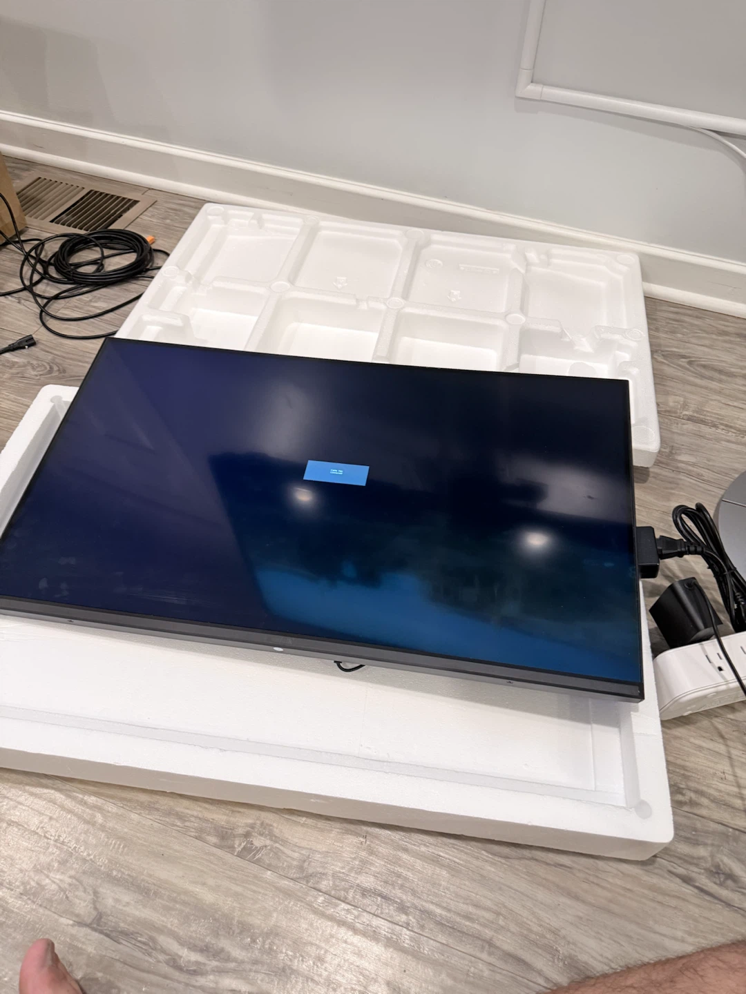 Gawfolk 32” super monitor - photo 2