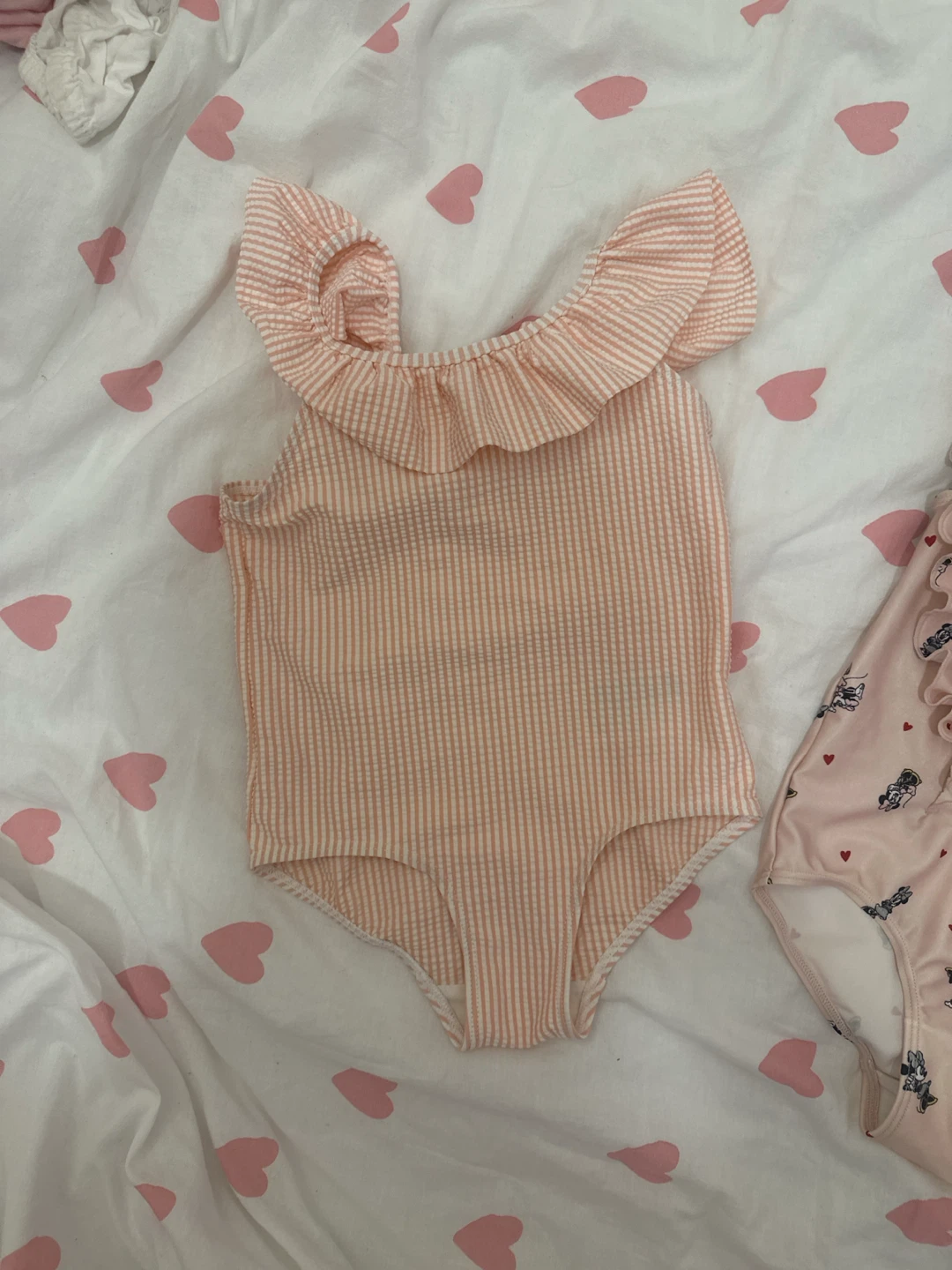 2 h&m toddler girls swimsuits size 2-4 - photo 2