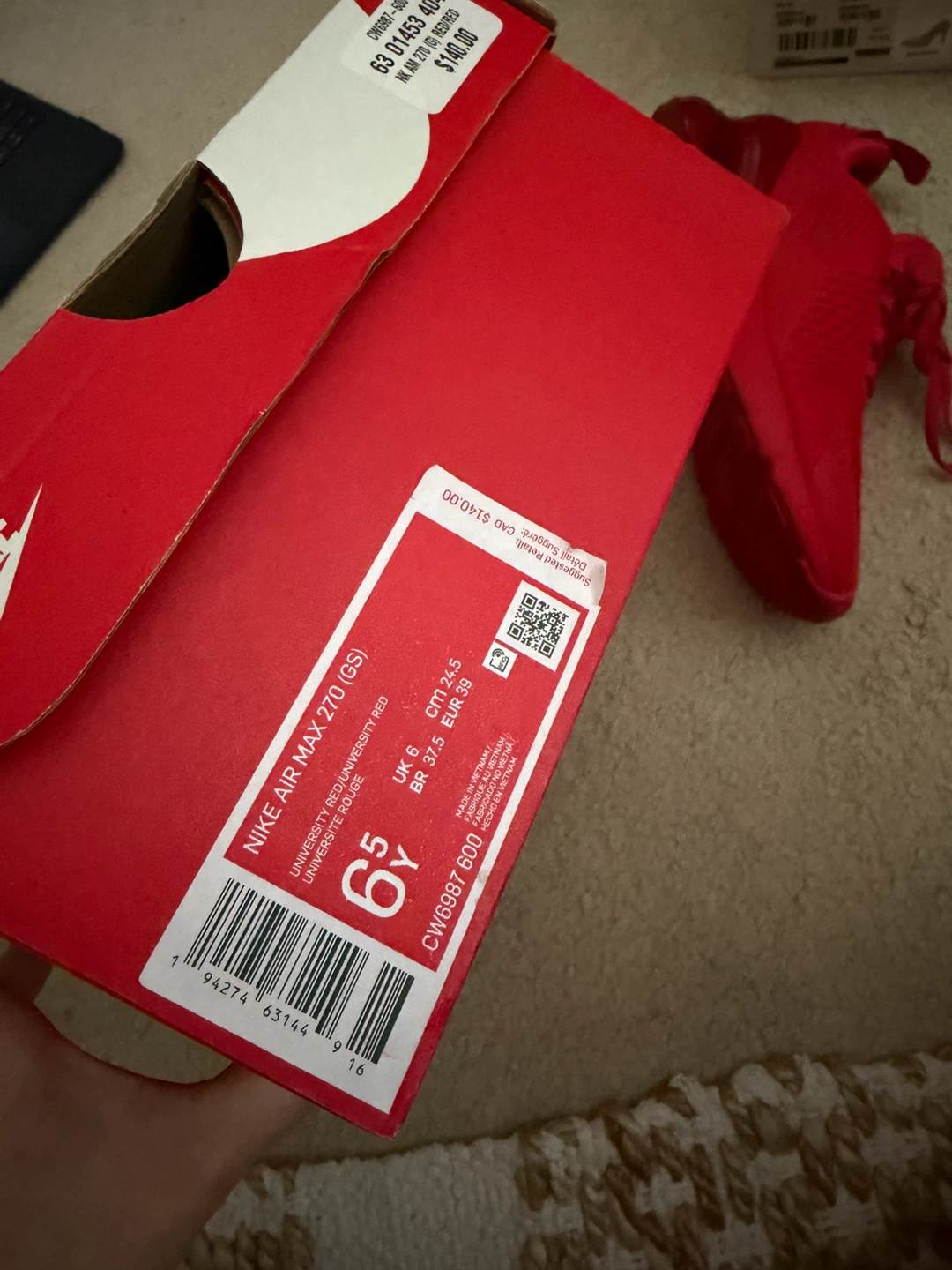 Nike Air Max 270 size 6.5Y - photo 2