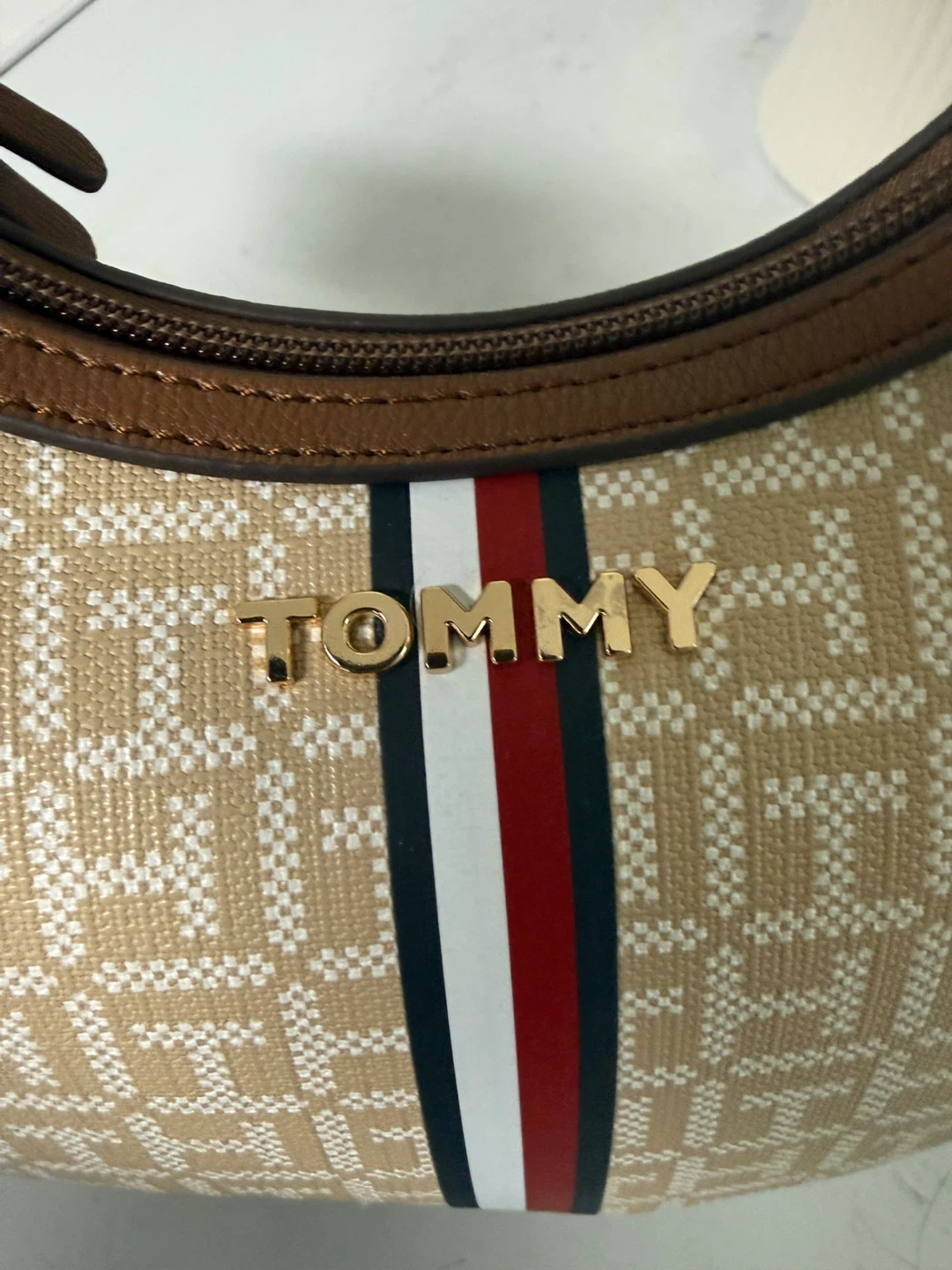 Tommy Hilfiger Hobo Bag - photo 4