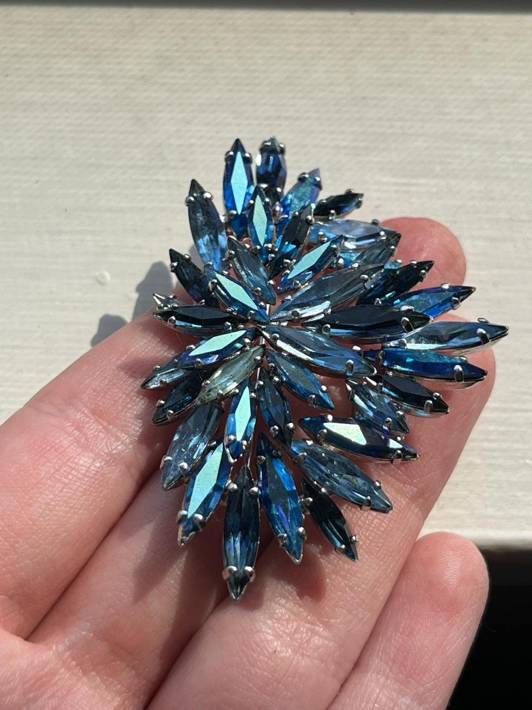 Sherman blue sapphire brooch - photo 3