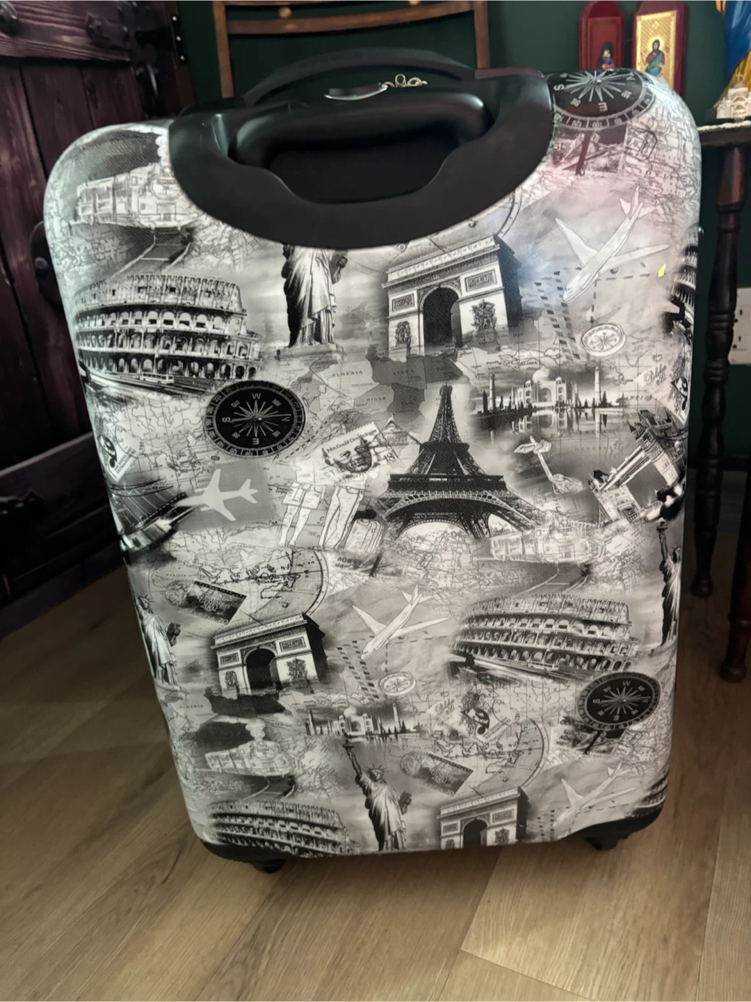 Amelia Earhart Luggage - World Map Print - photo 5