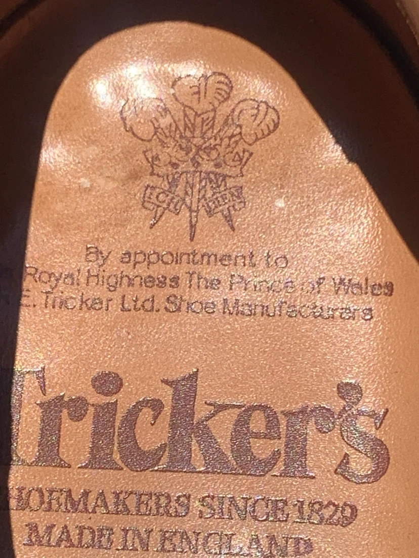 Tricker's Black Leather Oxford Shoes made for Prince of Wales - photo 4