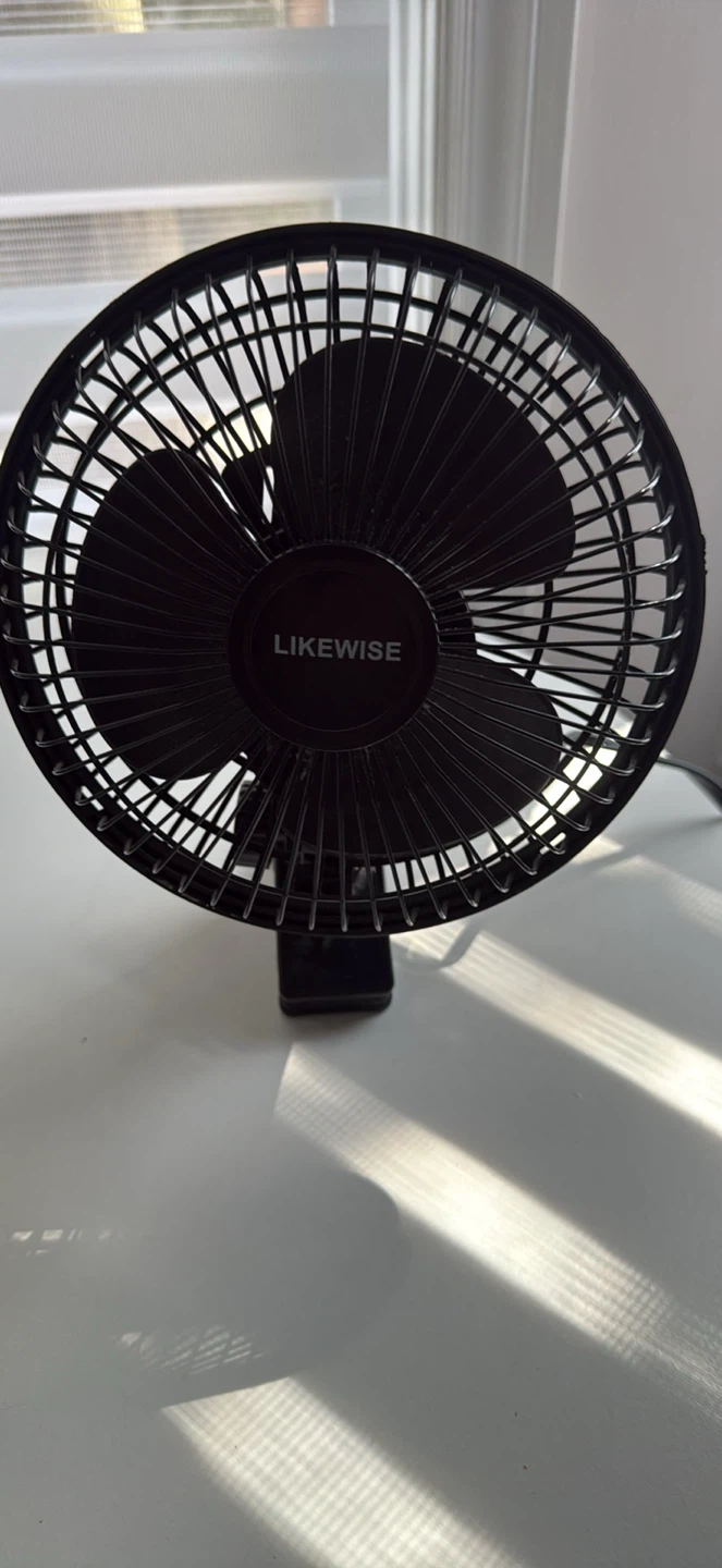 Clip on fan