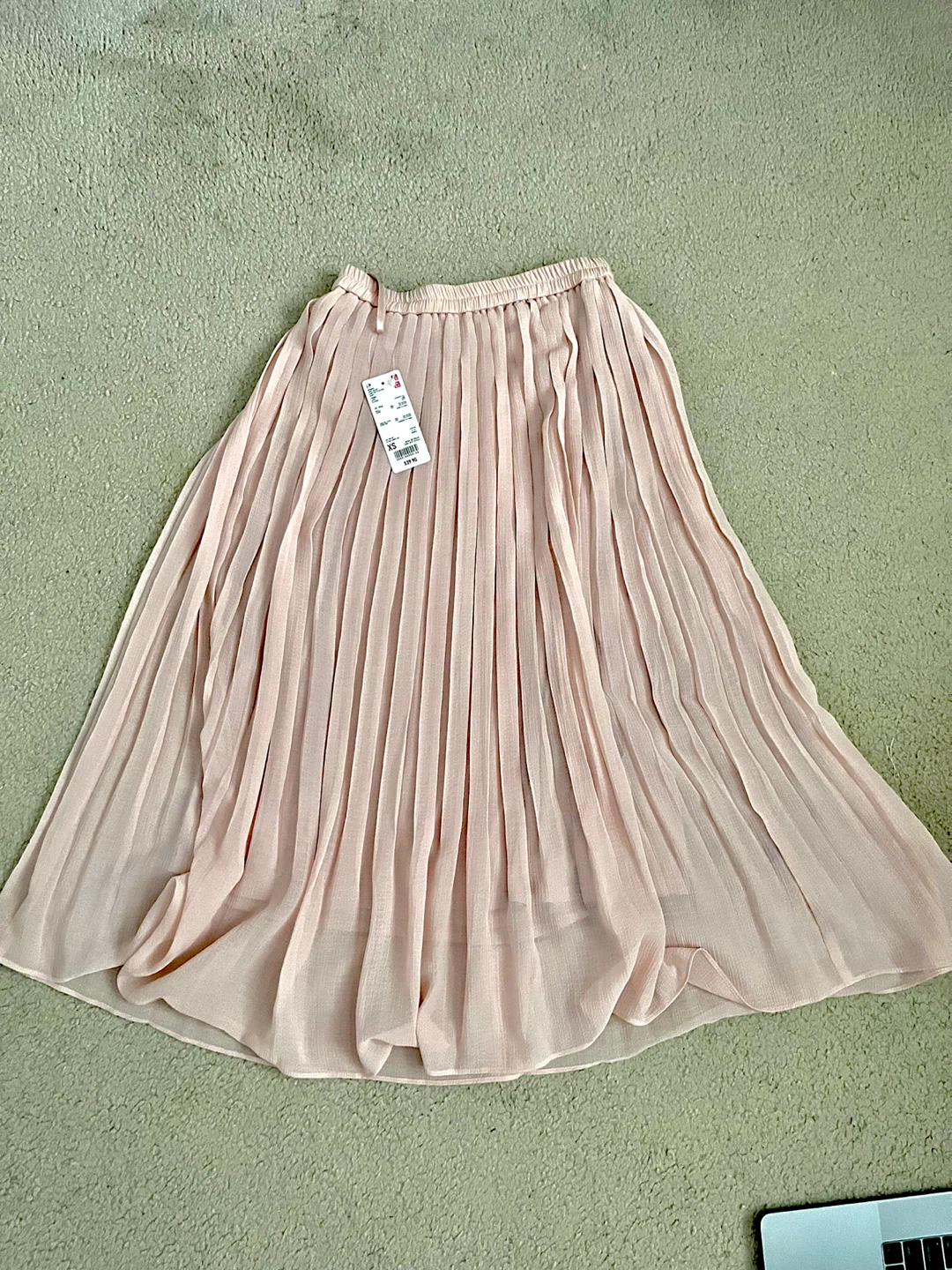 Brand New Uniqlo skirt - photo 3