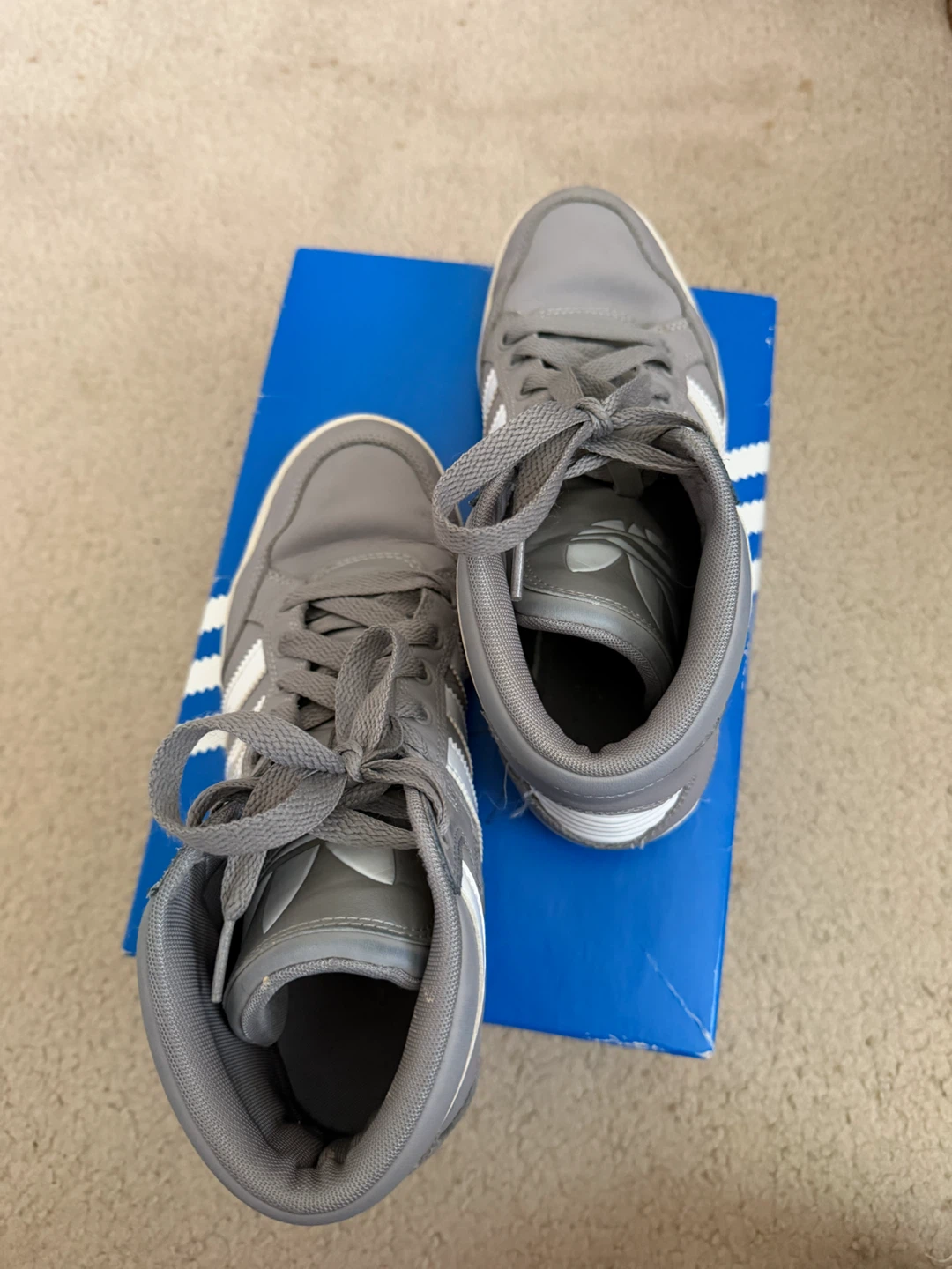 Adidas High Tops size 6.5 Y - photo 3