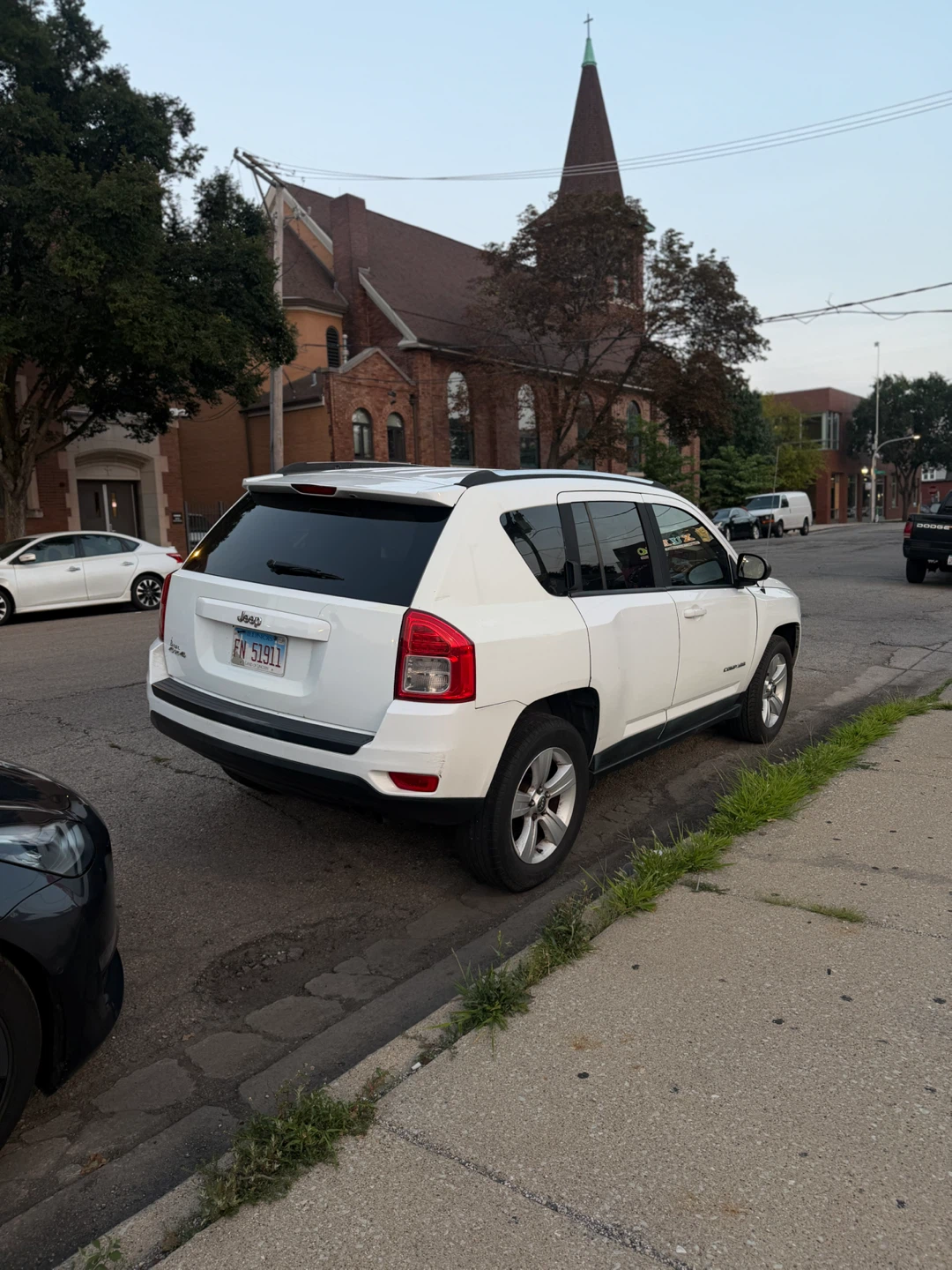 2011 Jeep Compass · Upland Sport Utility 4D - photo 2