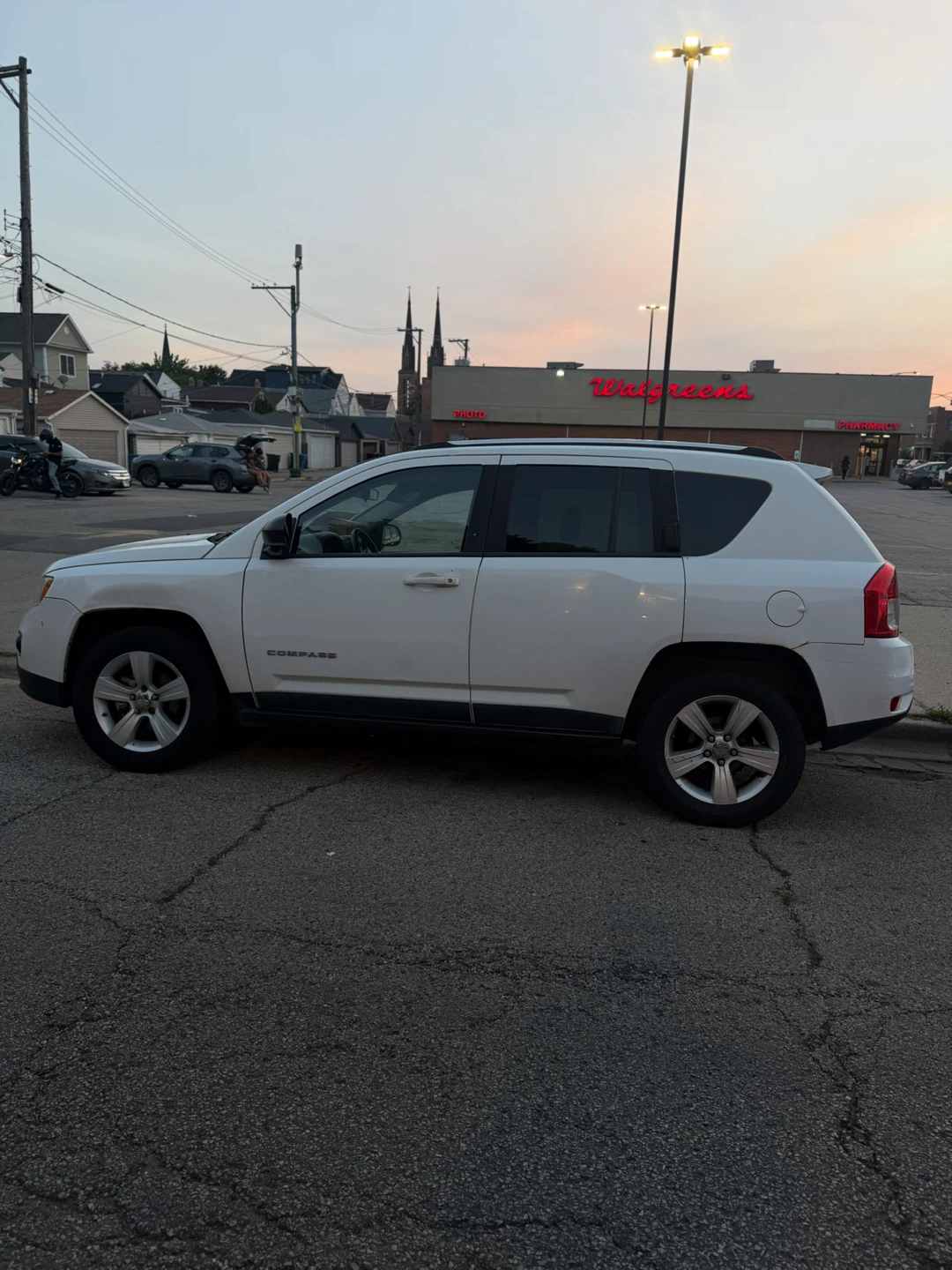 2011 Jeep Compass · Upland Sport Utility 4D - photo 4
