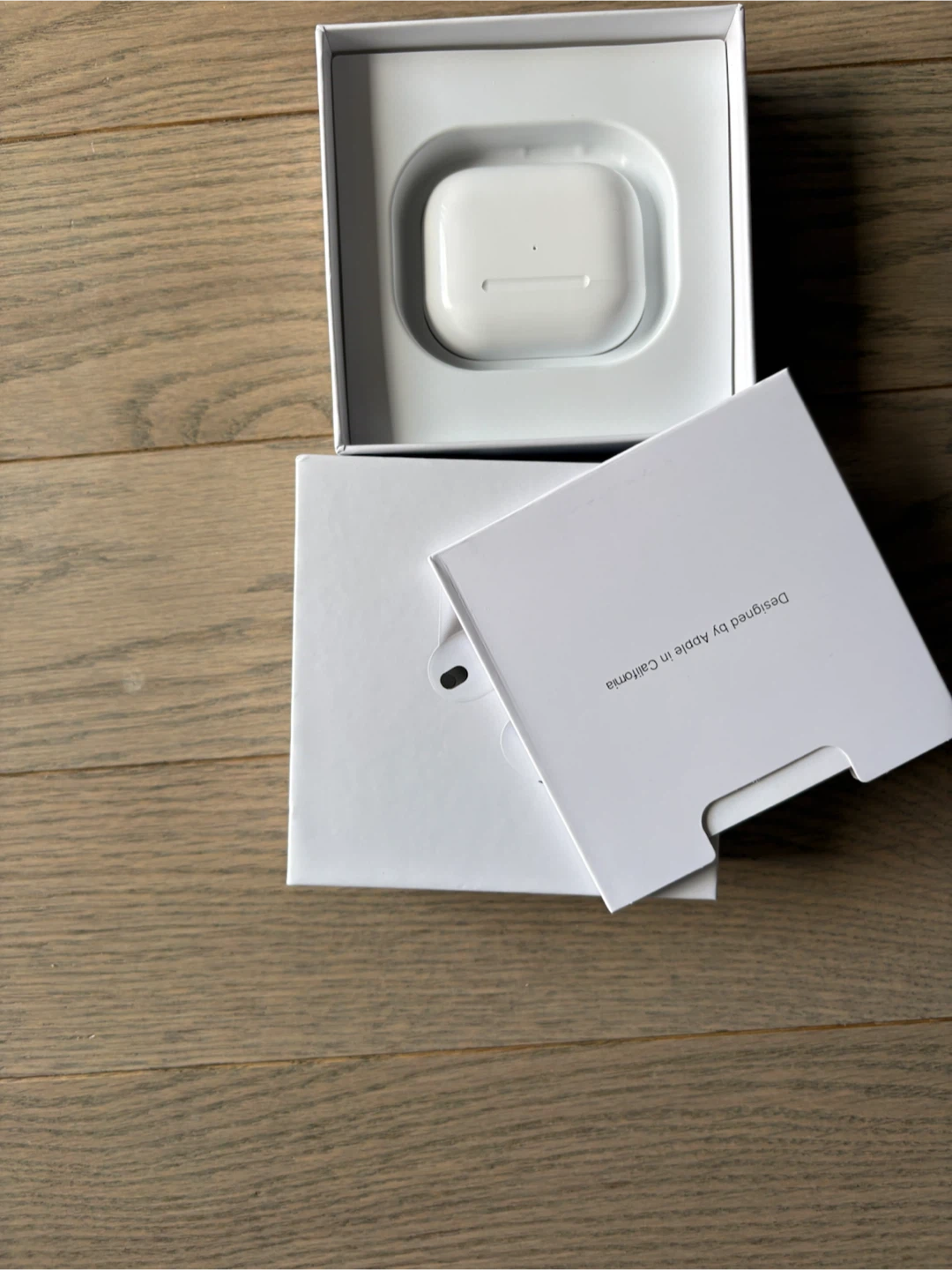 Apple AirPods Pro (2nd generation) with MagSafe Charging Case - photo 3