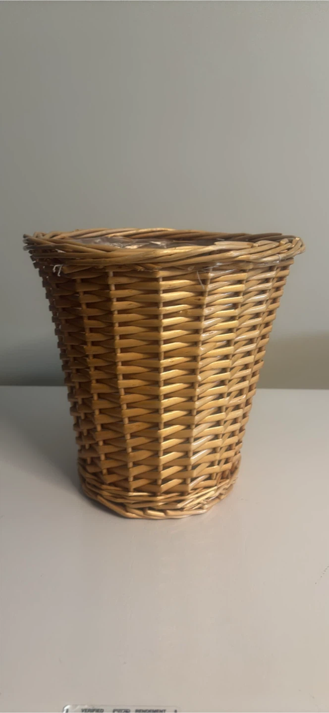 Wicker Basket with Liner
