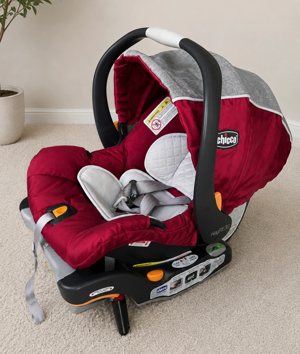 Chicco KeyFit 30 Infant Car Seat with Base - photo 2