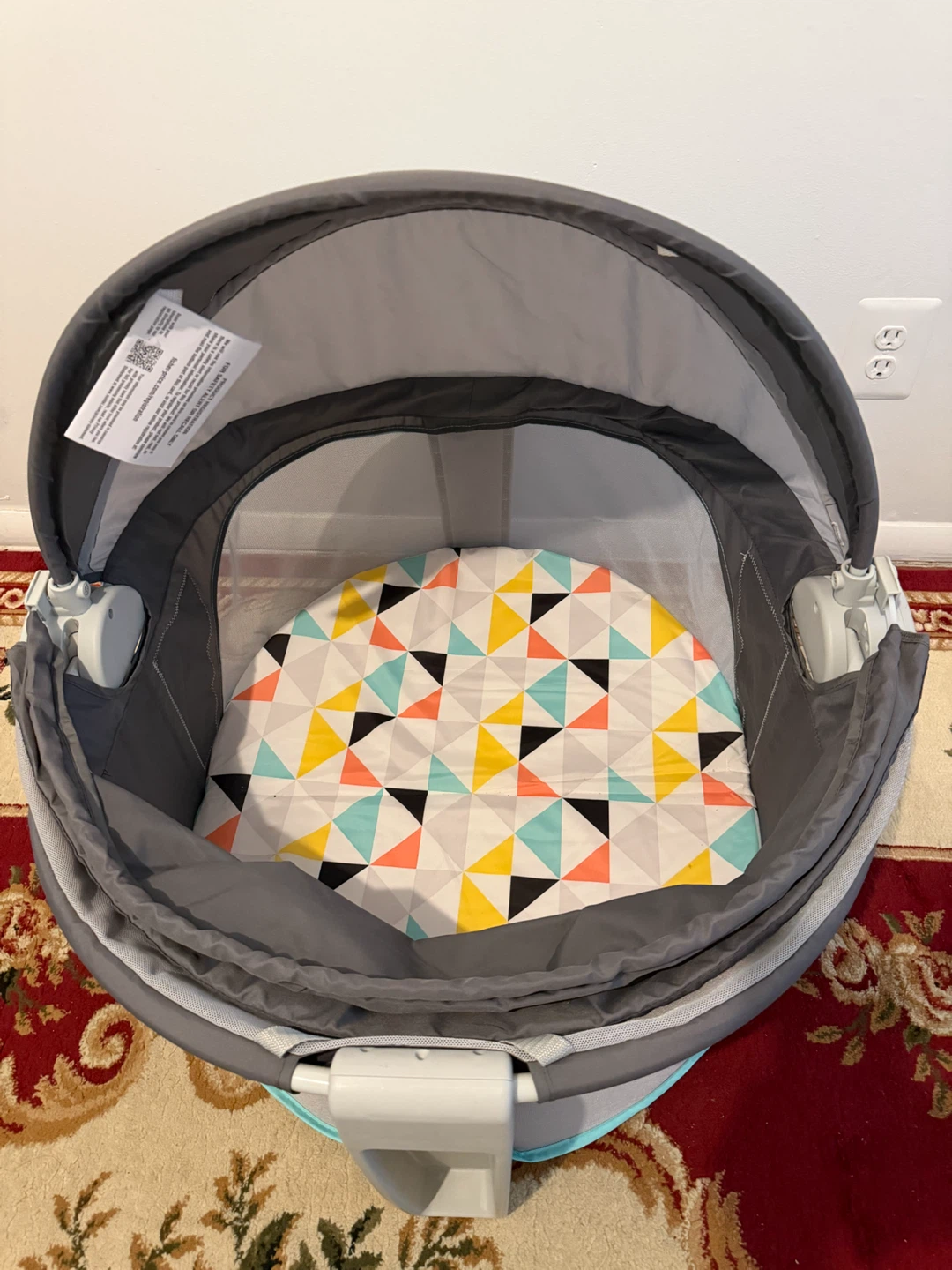 Fisher-Price On-the-Go Baby Dome Portable Bassinet & Play Space - photo 4