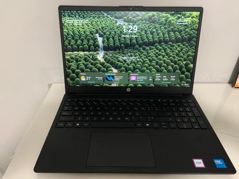 HP Laptop (negotiable)