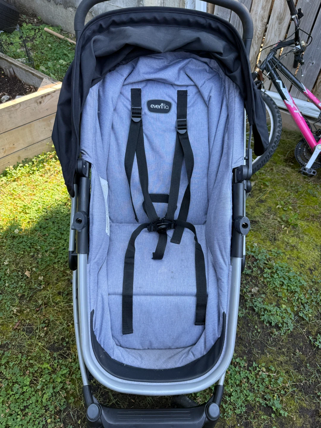 Evenflo stroller - photo 3