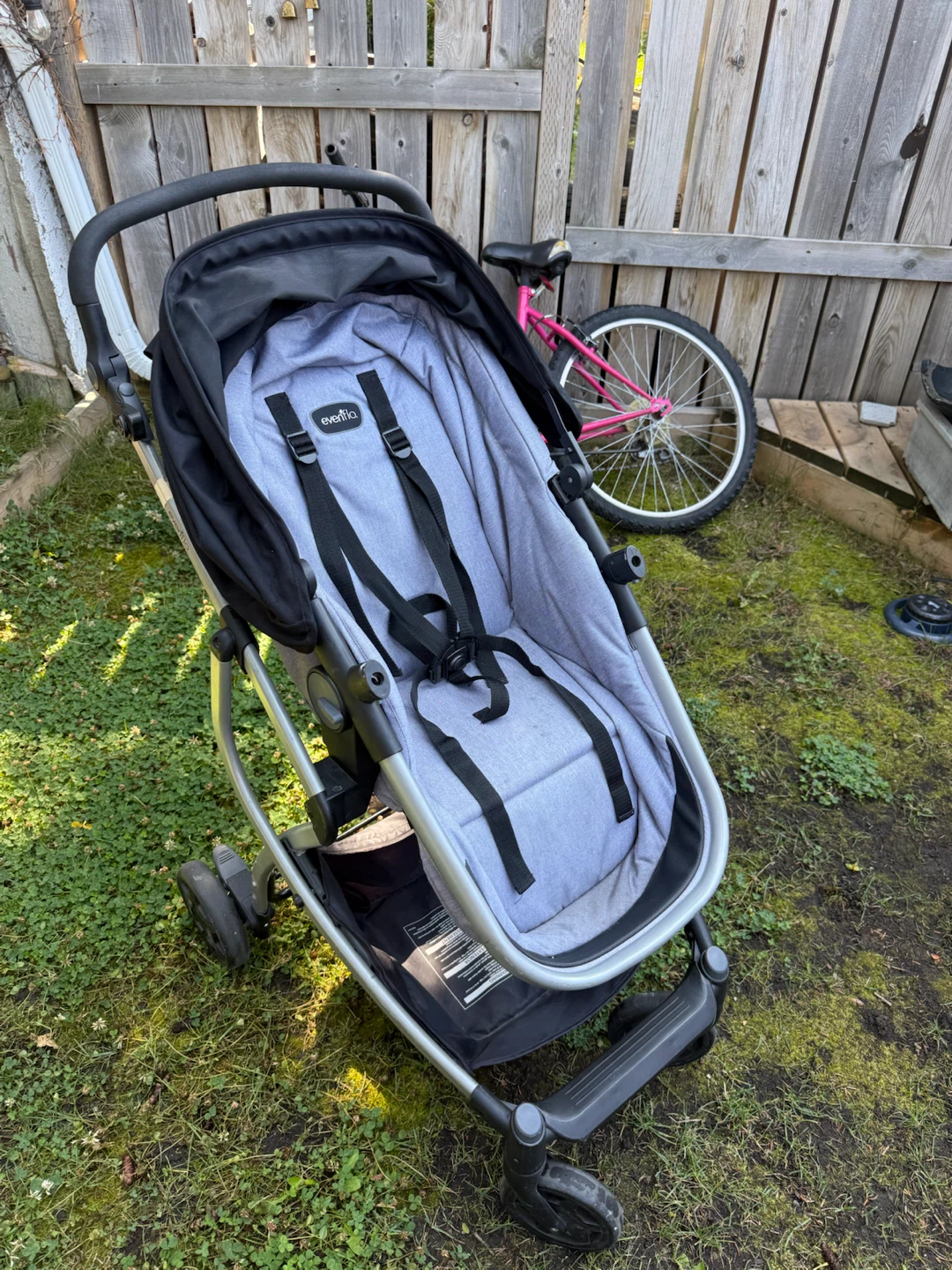 Evenflo stroller - photo 4
