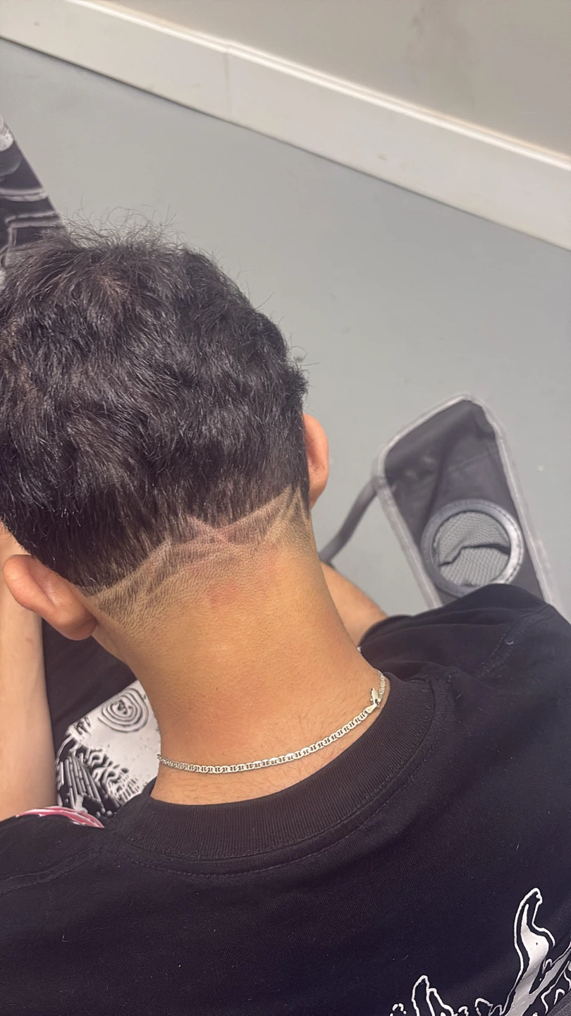 Free haircuts - photo 5
