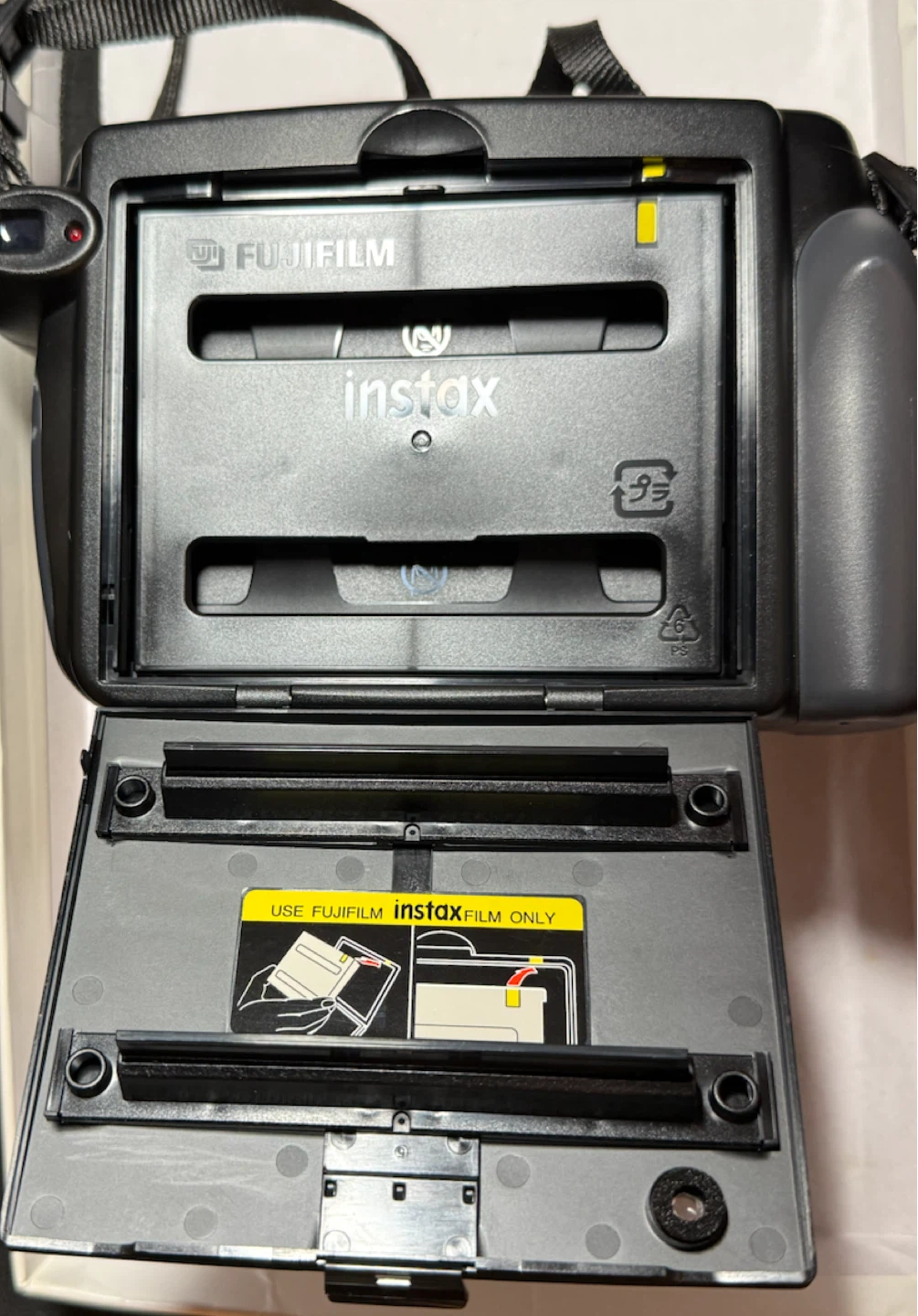FUJIFILM INSTAX 210- Used. In perfect condition. - photo 3