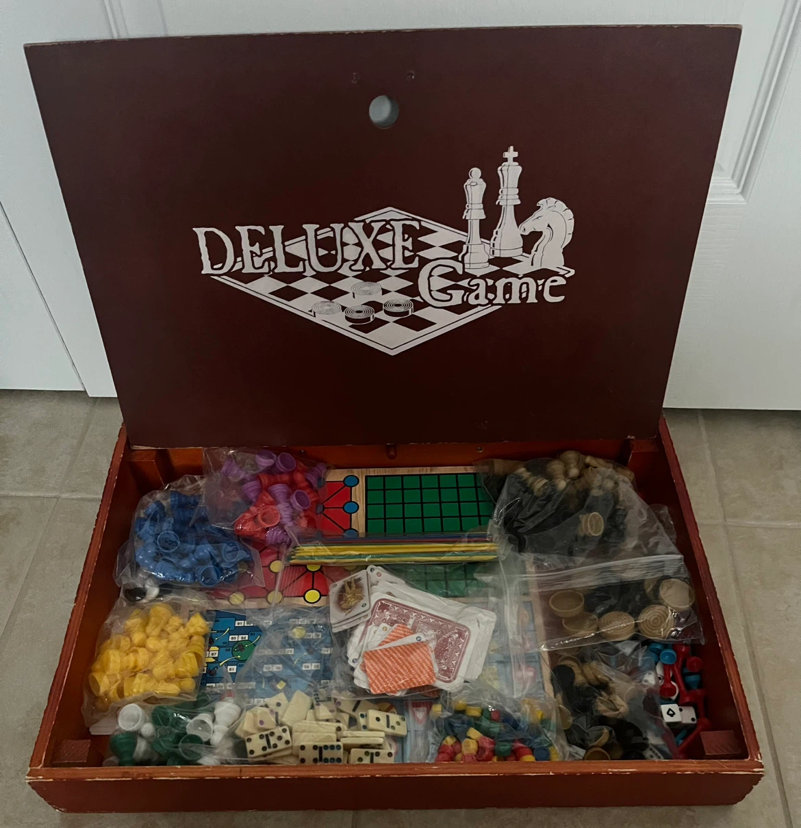 Vintage Challenge Master Deluxe Board Game Travel Set