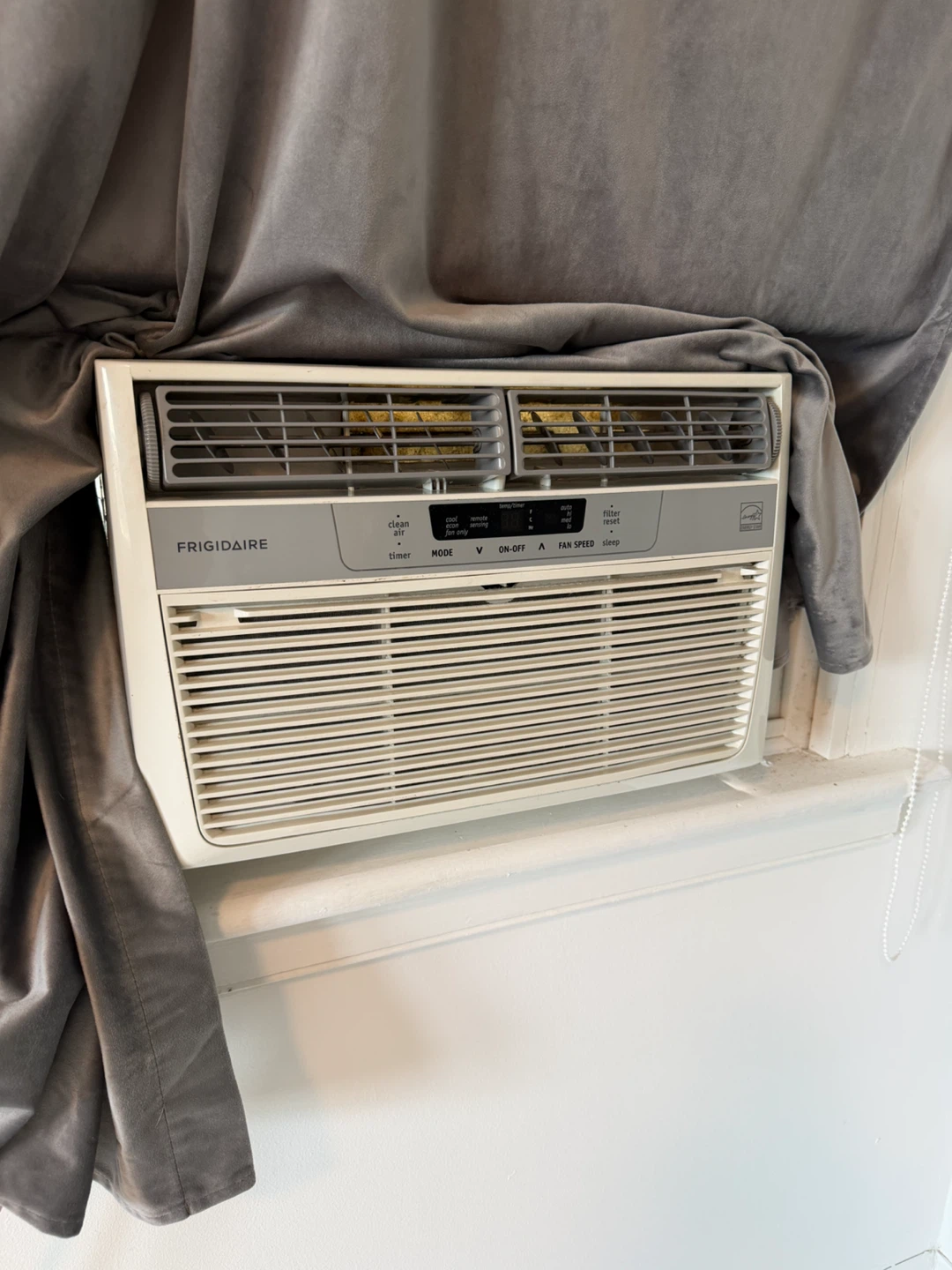 Two window AC units, 8000 BTU each - photo 3