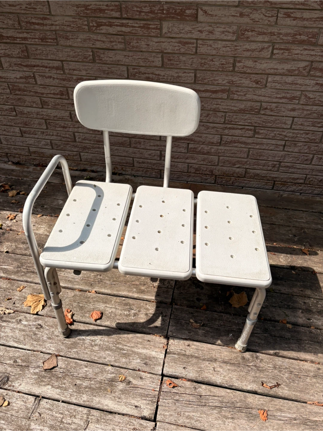White Tub/ Shower Chair with Back and Arms