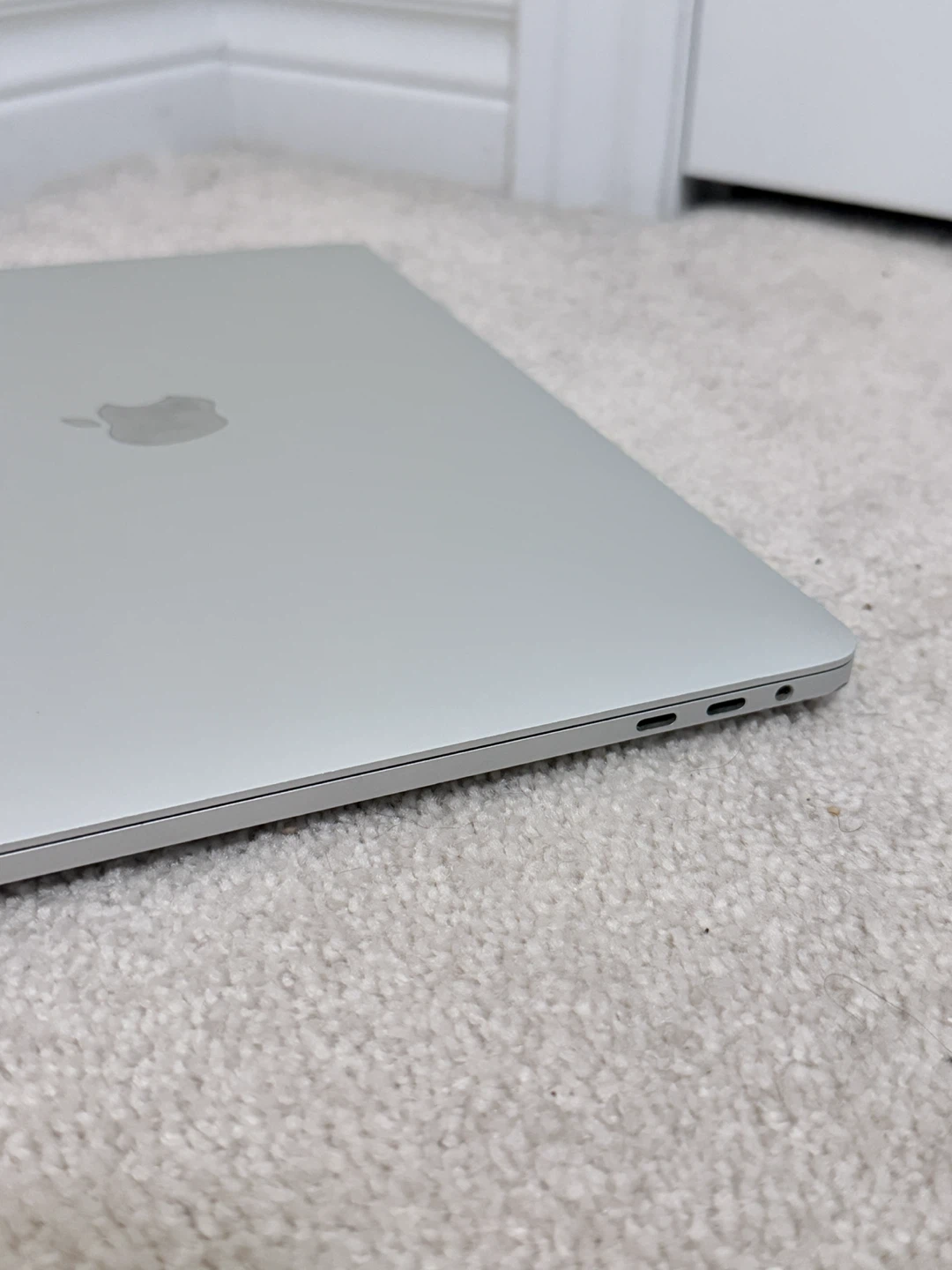 Apple MacBook Pro 13- inch Retina Display with Touch bar 2018 - photo 3