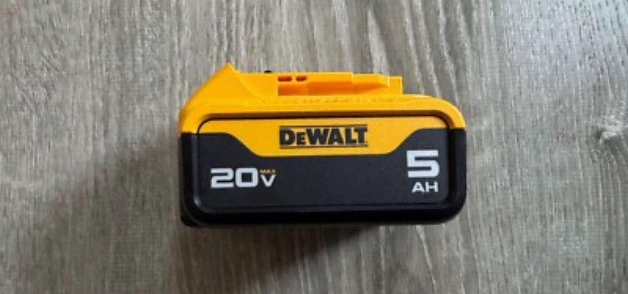 DeWalt 20V MAX Cordless Brushless Drill with 5Ah Battery - photo 2