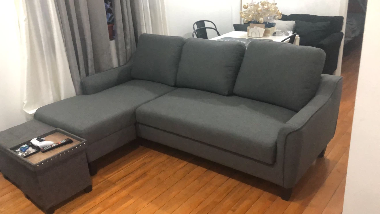 Couch - photo 2